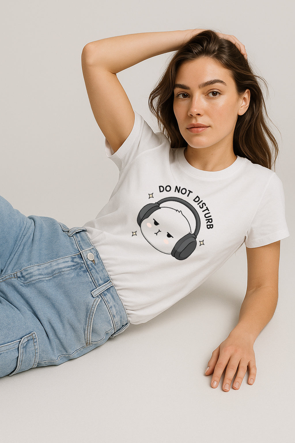 Women’s “Do Not Disturb” Cat Graphic Tee | Headphones, Kawaii Aesthetic, Gamer/Study Vibes